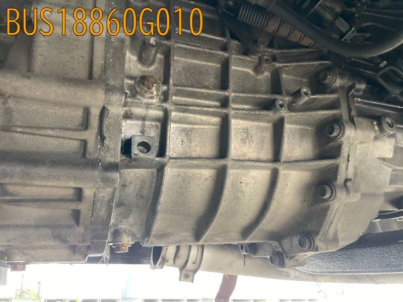 BUS18860G010
