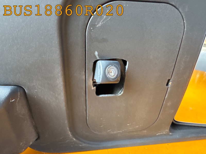 BUS18860R020