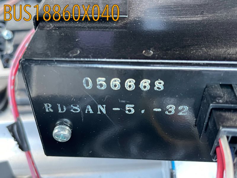 BUS18860X040