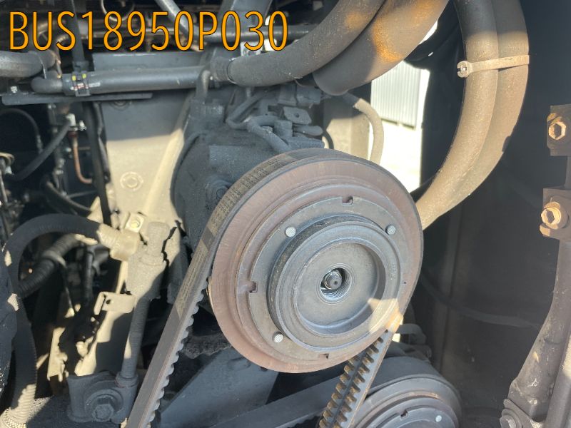 コンプレッサー（エアコン）