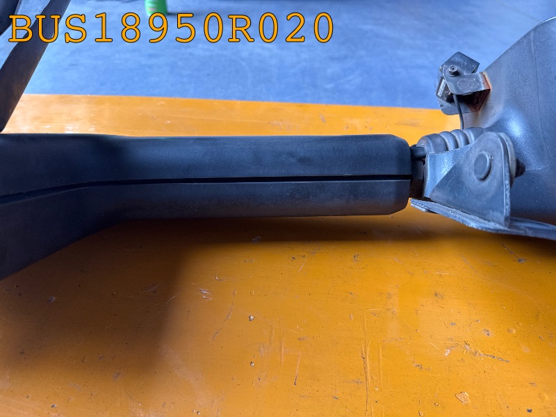 BUS18950R020