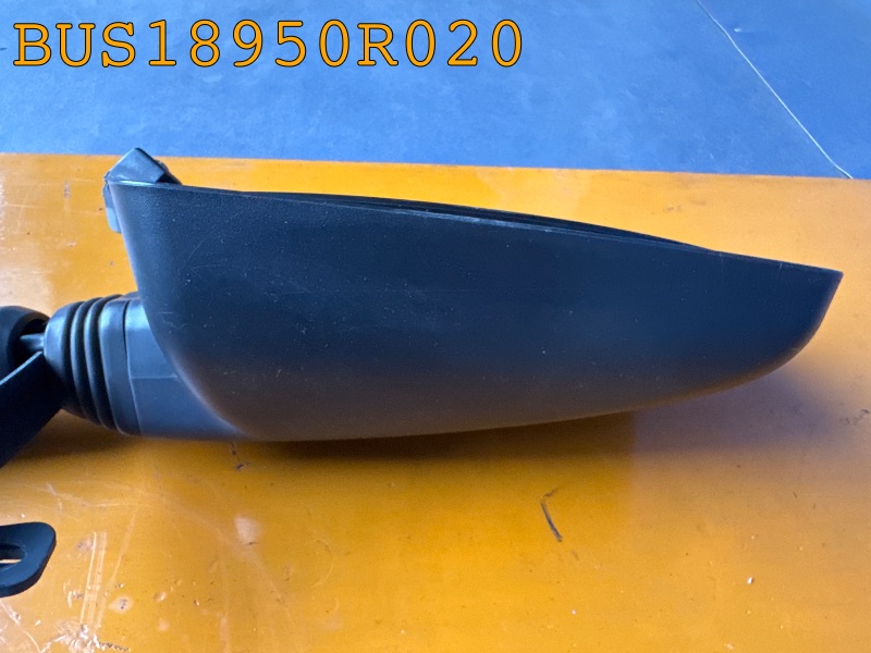 BUS18950R020