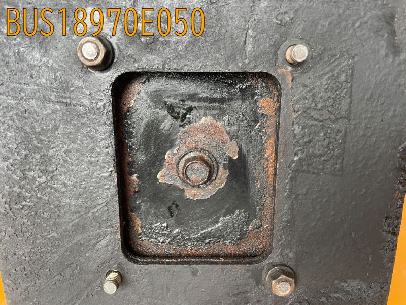 BUS18970E050