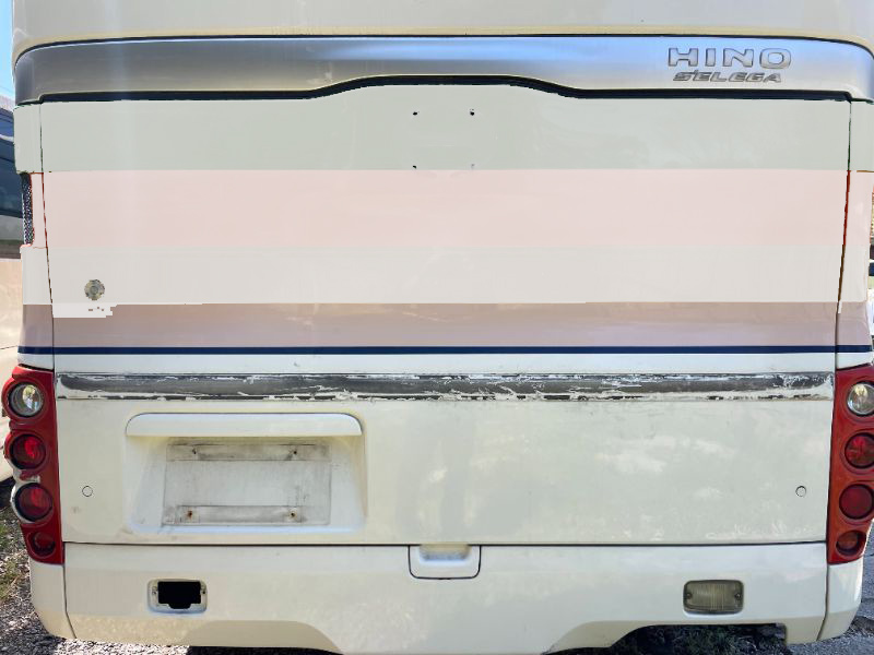 エンジンリッド