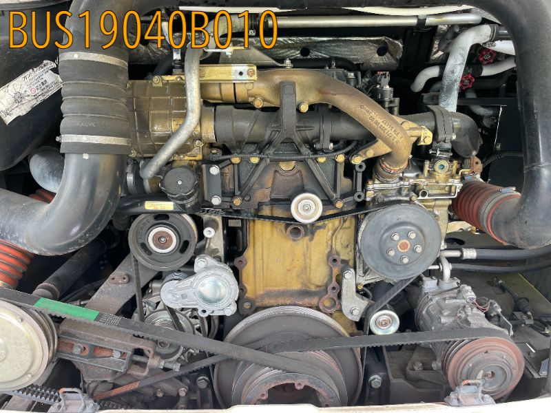 BUS19040B010