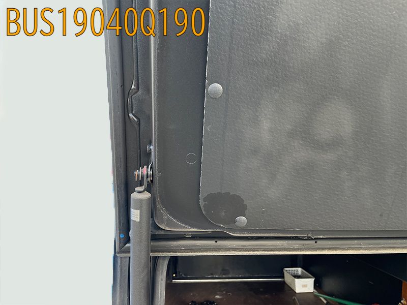 BUS19040Q190
