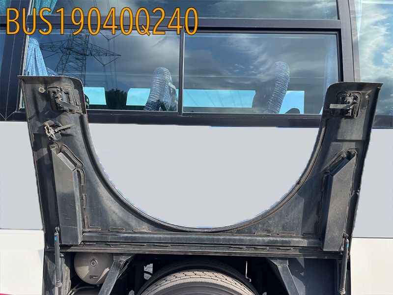 BUS19040Q240