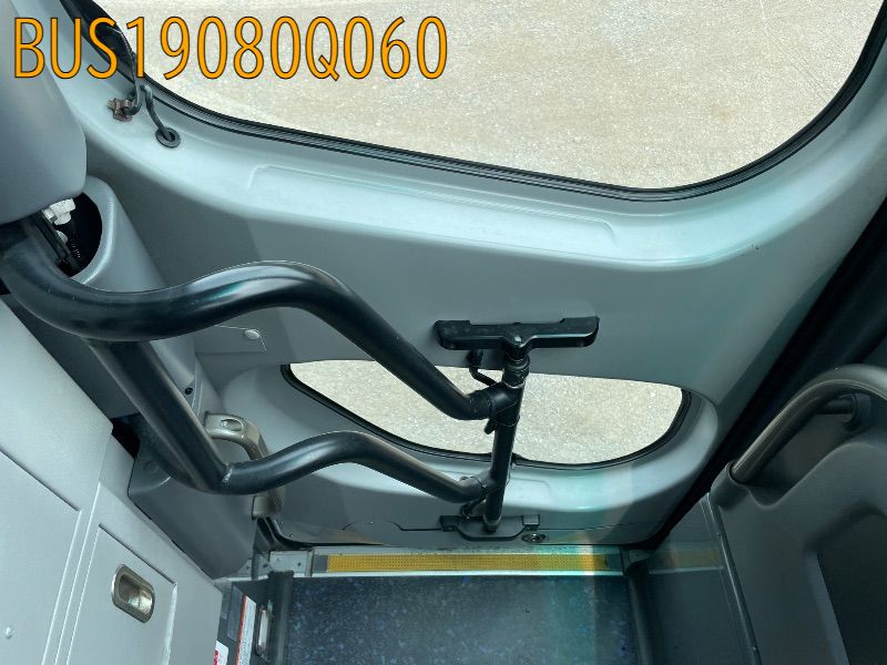 BUS19080Q060