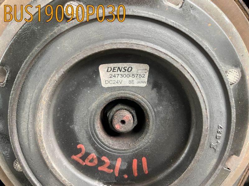 BUS19090P030