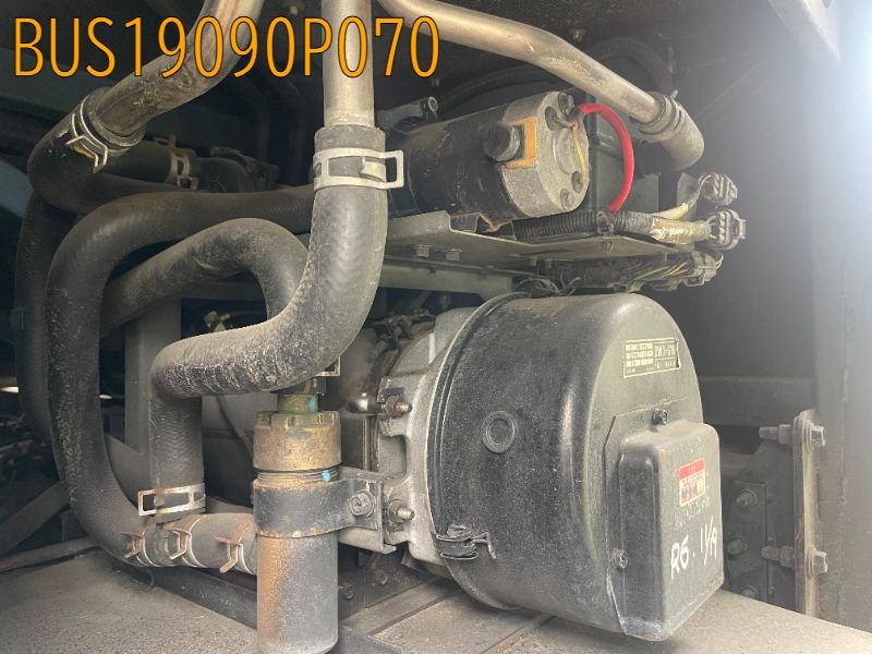 BUS19090P070
