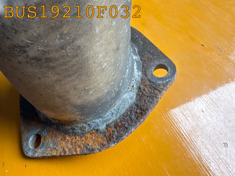 BUS19210F032