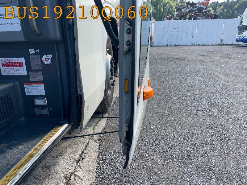 BUS19210Q060