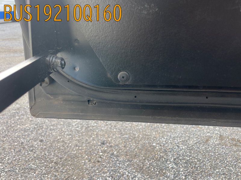 BUS19210Q160
