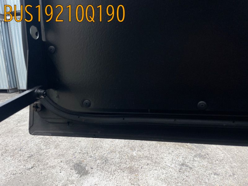 BUS19210Q190