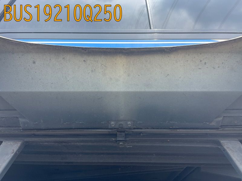 BUS19210Q250