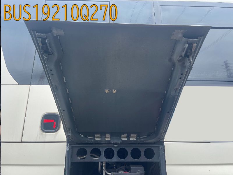 BUS19210Q270