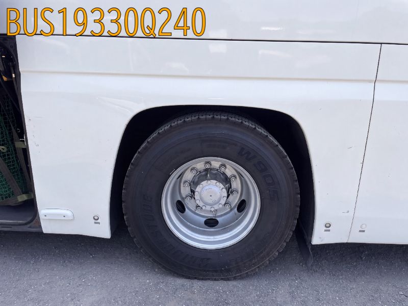 BUS19330Q240