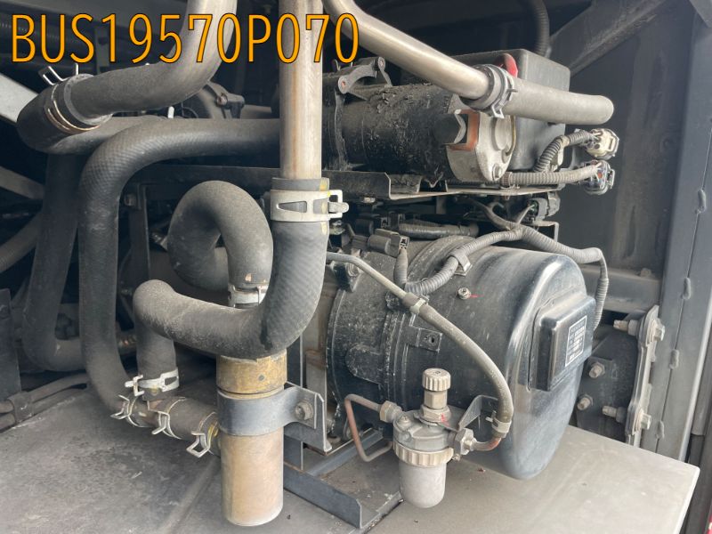 BUS19570P070