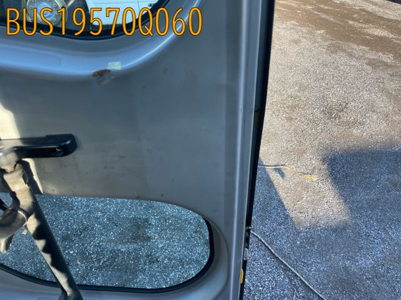 BUS19570Q060