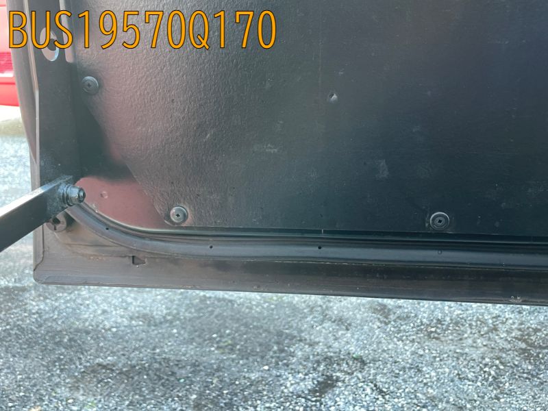 BUS19570Q170