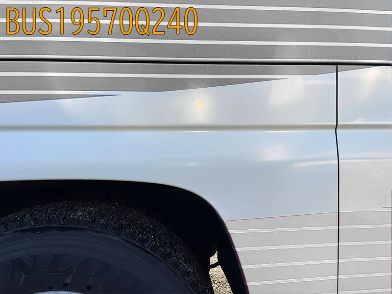 BUS19570Q240