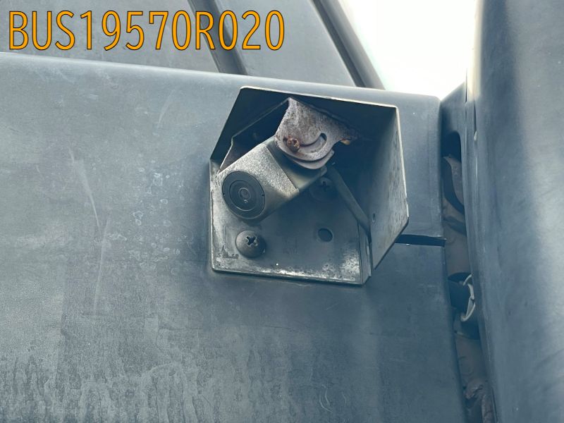 BUS19570R020